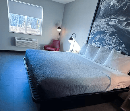 Super 8 by Wyndham Windsor, Hotel in Windsor