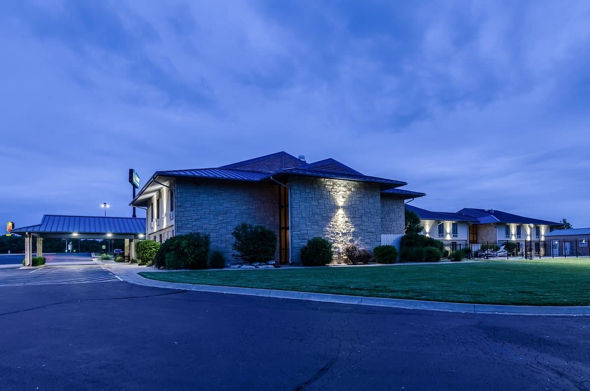 Quality Inn & Suites Winfield, Hotel in Winfield