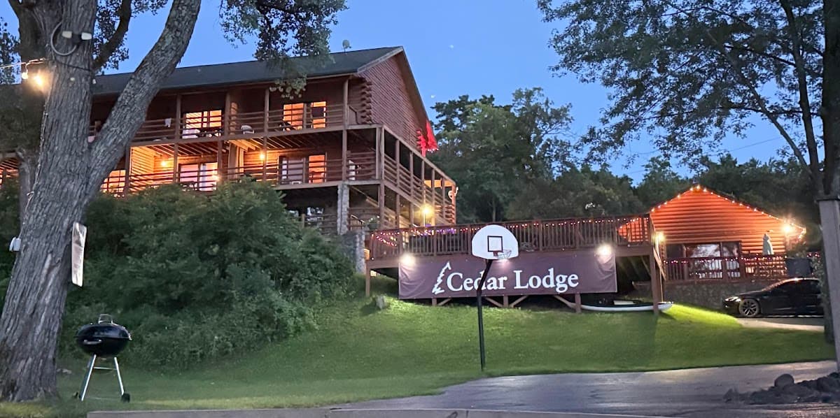 Cedar Lodge and Settlement, Resort in Lake Delton