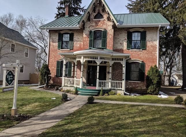 Gasche House Bed & Breakfast, Hotel in Wooster