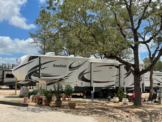 Eagle's Summit RV Park, Bastrop, Texas, Caravan Park in Wyldwood