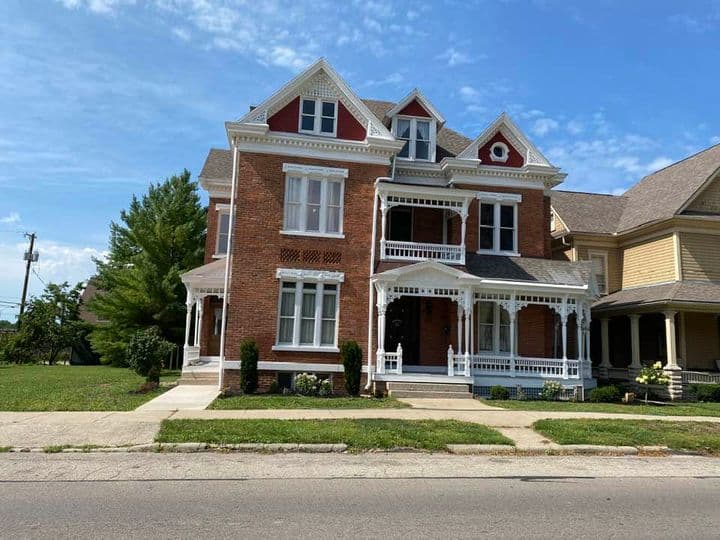 The Nesbitt House, Hotel in Xenia
