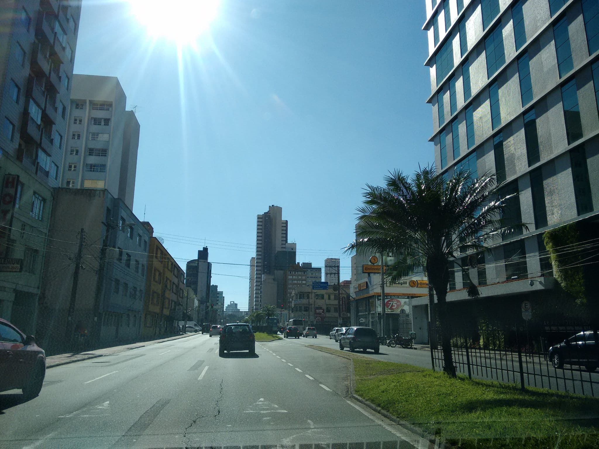 Street view near Hotel Lara 10, Curitiba — © alvarenga (CC BY-SA · Mapillary)