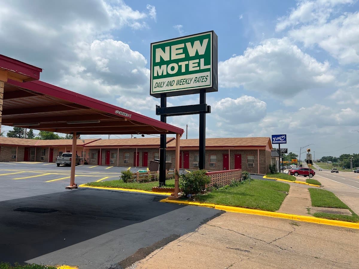 New Motel, Hotel in Yukon