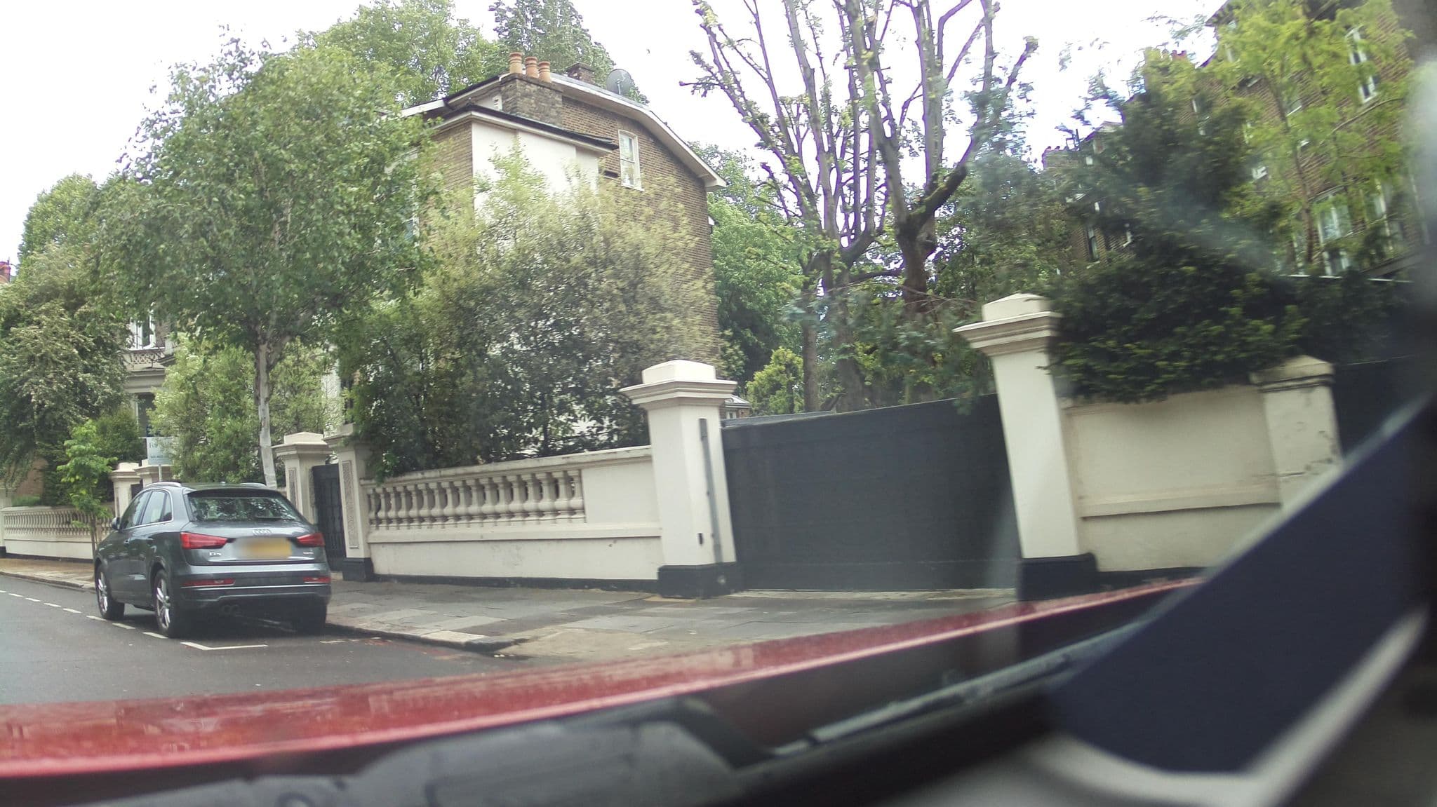 Street view near NOX Kensington, Shepherds Bush — © southglos (CC BY-SA · Mapillary)