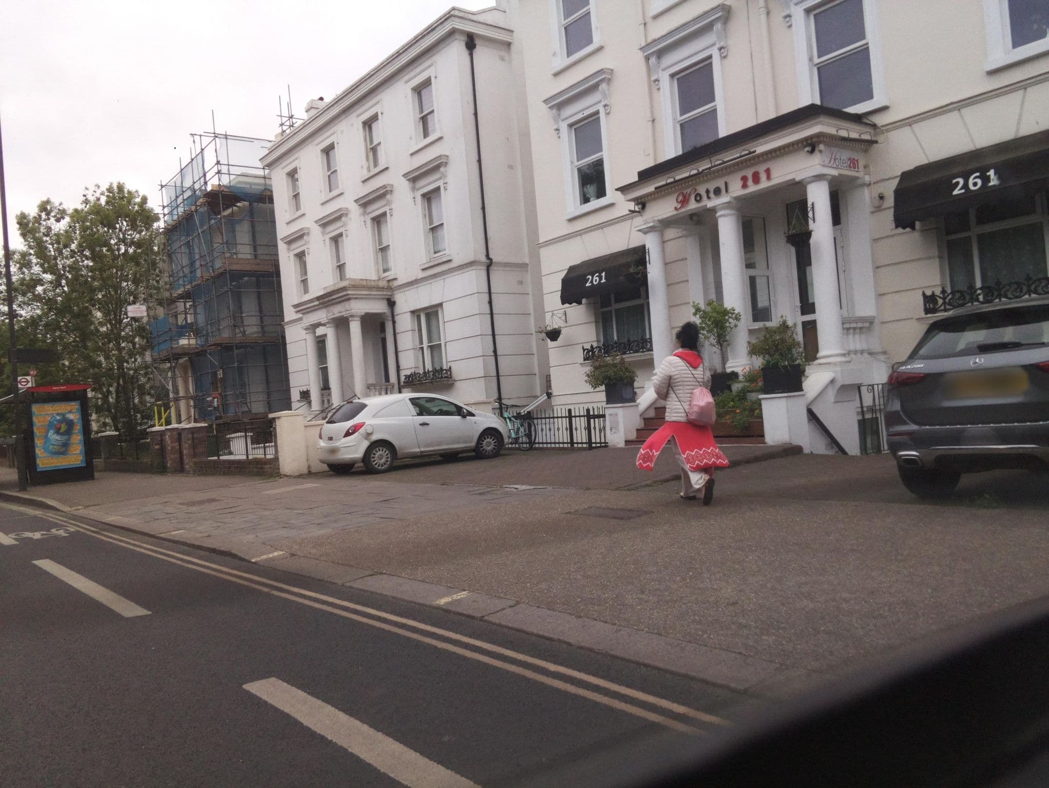 Street view near Hotel261, Shepherds Bush — © southglos (CC BY-SA · Mapillary)