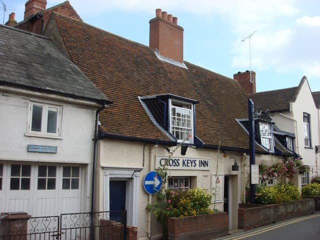 Cross Keys Aldeburgh (via Wikimedia Commons, CC BY-SA 2.0)