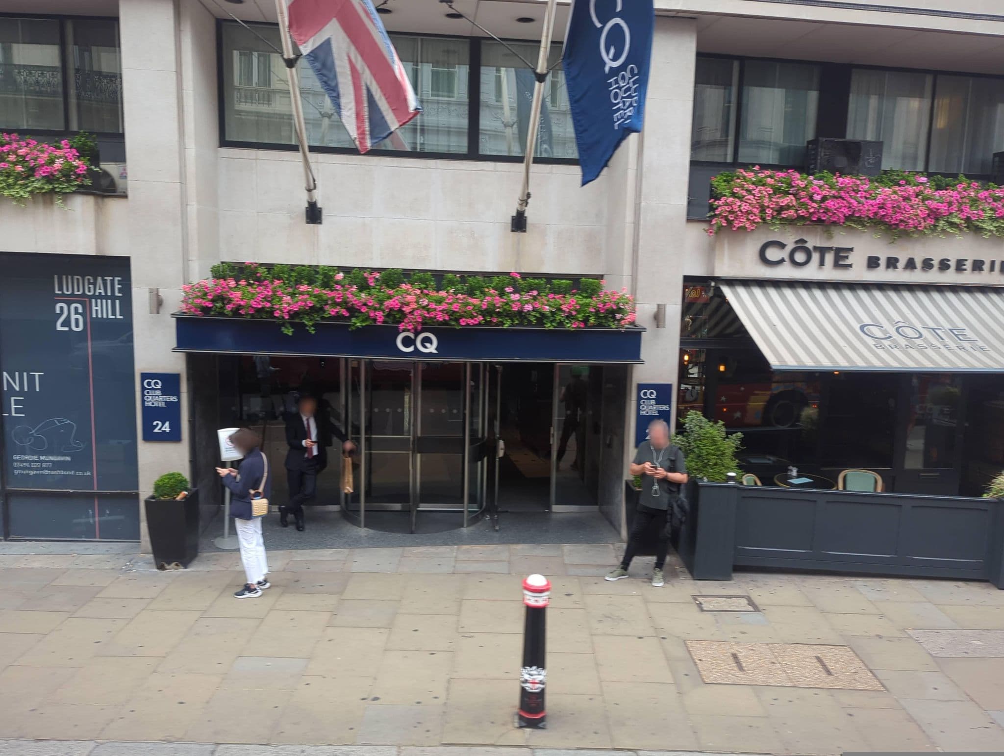 Street view near Club Quarters Hotel St. Paul’s, London, City of London — © marikocco (CC BY-SA · Mapillary)