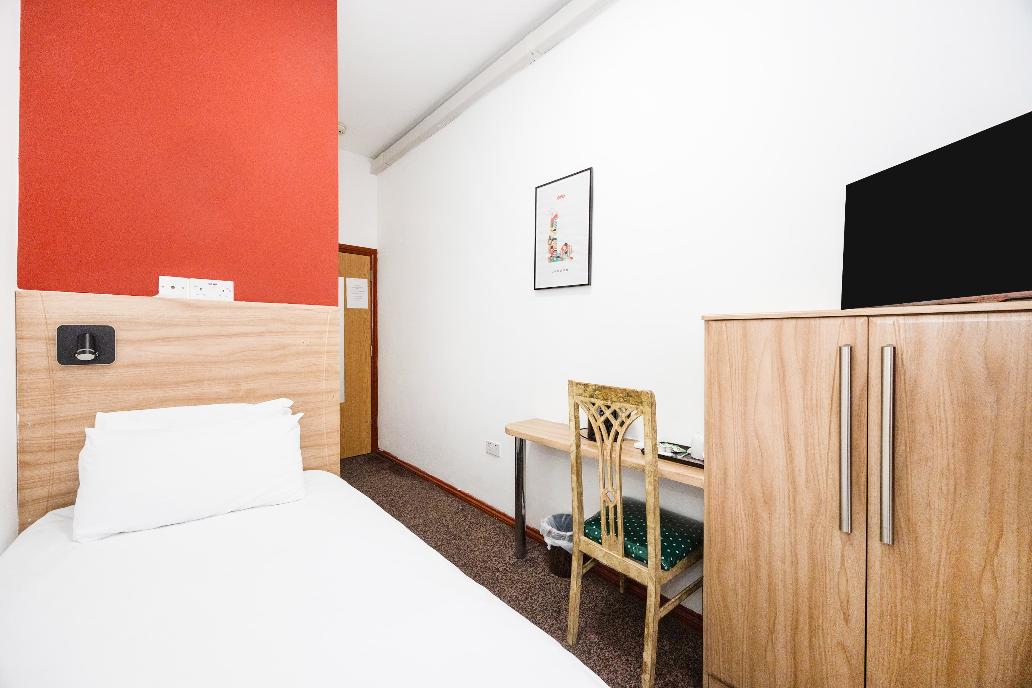 Arinza Hotel, London Ilford, Ilford