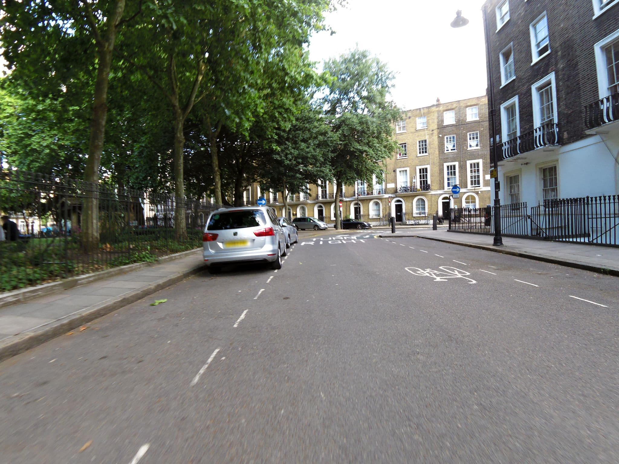 Street view near OYO Kings Hotel, King's Cross — © smsm1 (CC BY-SA · Mapillary)