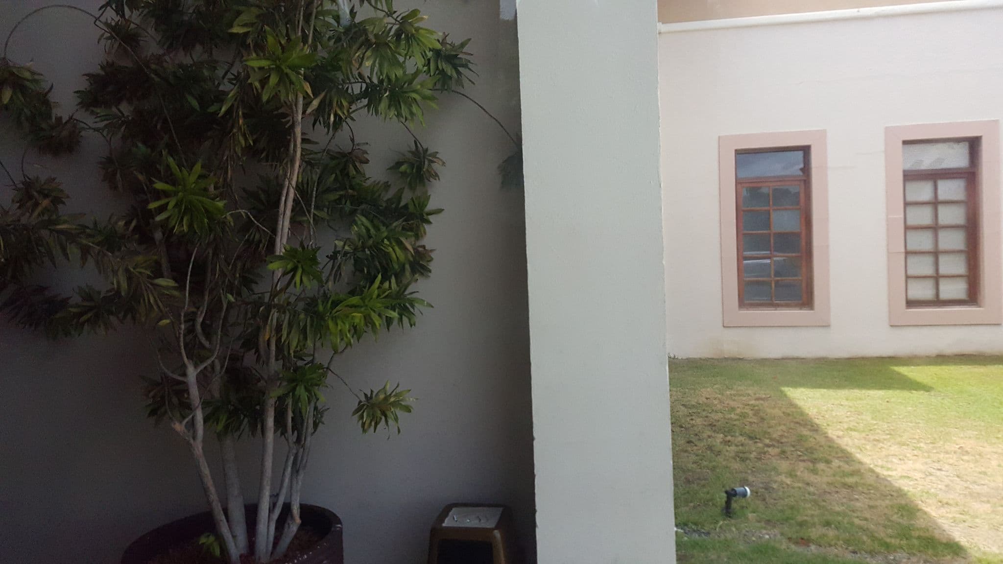Street view near Gran Palladium Imbassai, Itanagra — © diegokrein (CC BY-SA · Mapillary)
