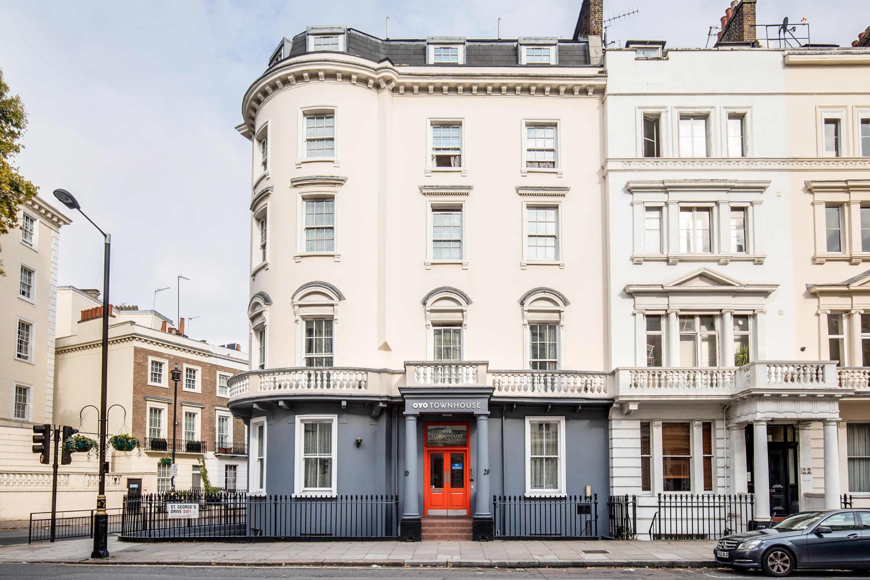 OYO Townhouse New England, London Victoria, Pimlico
