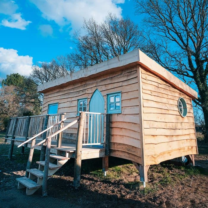 Starcroft Farm Cabins, Battle