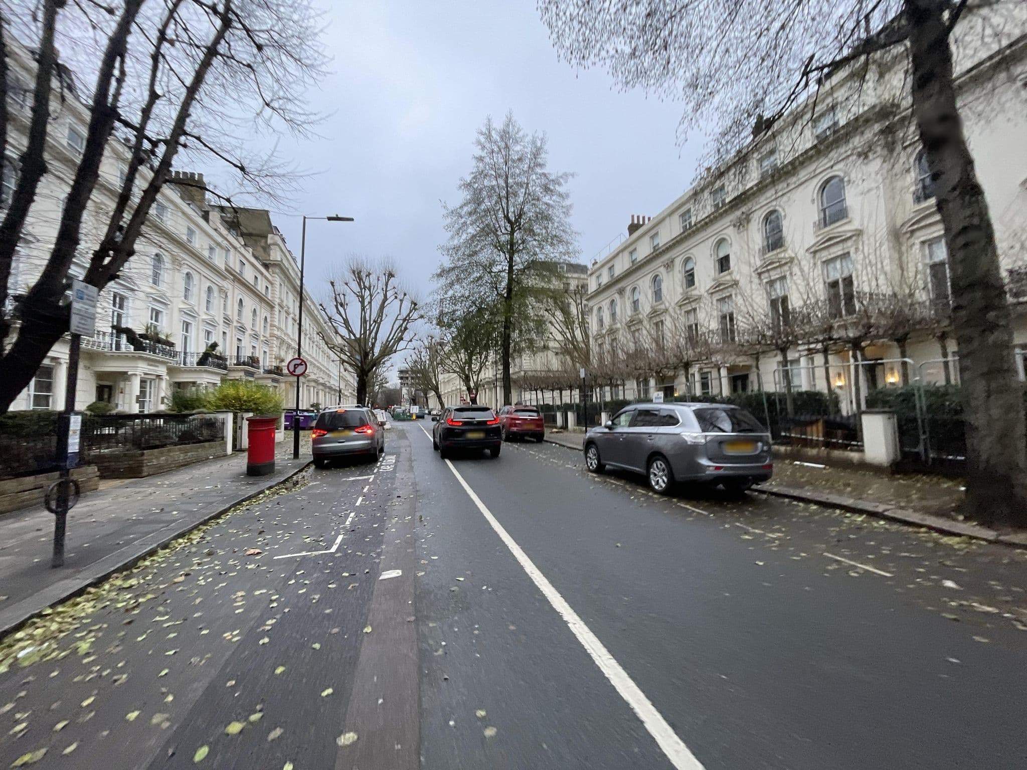 Street view near Hyde Park Towers Hotel, Lancaster Gate — © asturksever (CC BY-SA · Mapillary)