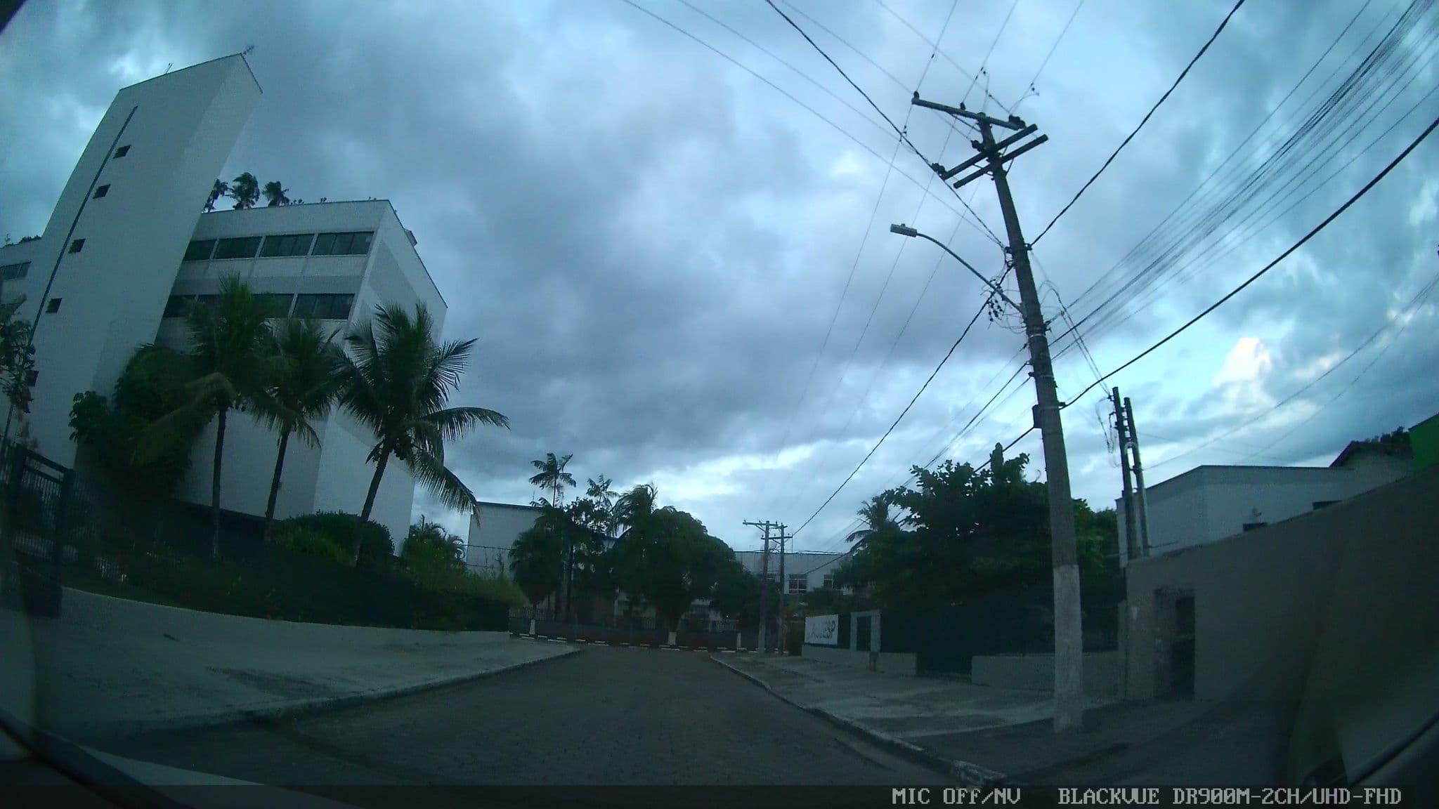 Street view near Colônia de Férias dos Trabalhadores Texteis de Mogi das Cruzes, Caraguatatuba — © marciosampaio (CC BY-SA · Mapillary)
