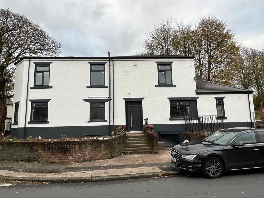 OYO The Pleasant House, Crumpsall