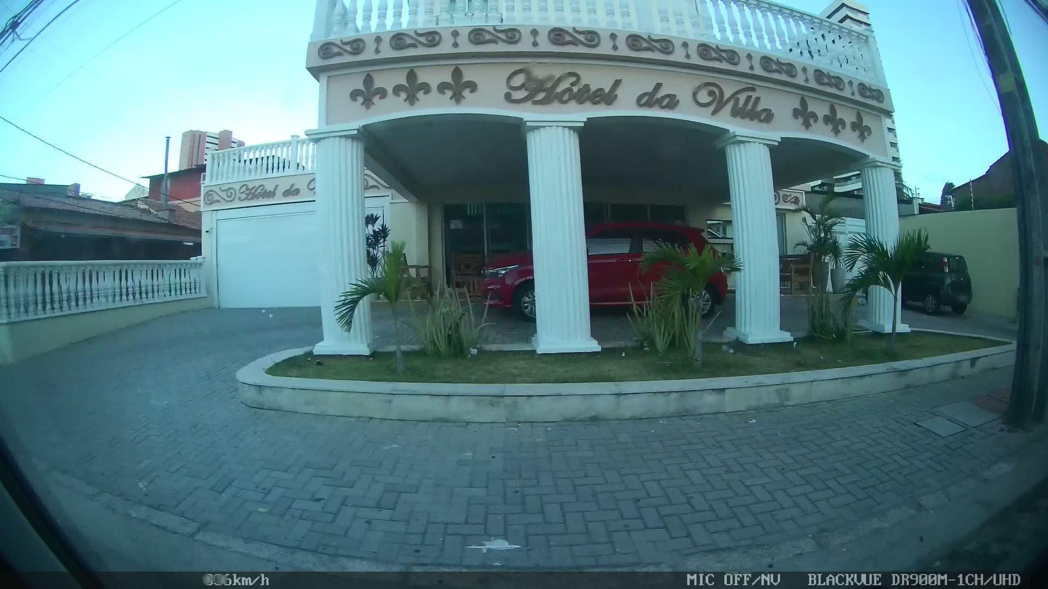 Street view near Hotel da Villa, Fortaleza — © kaart_1 (CC BY-SA · Mapillary)