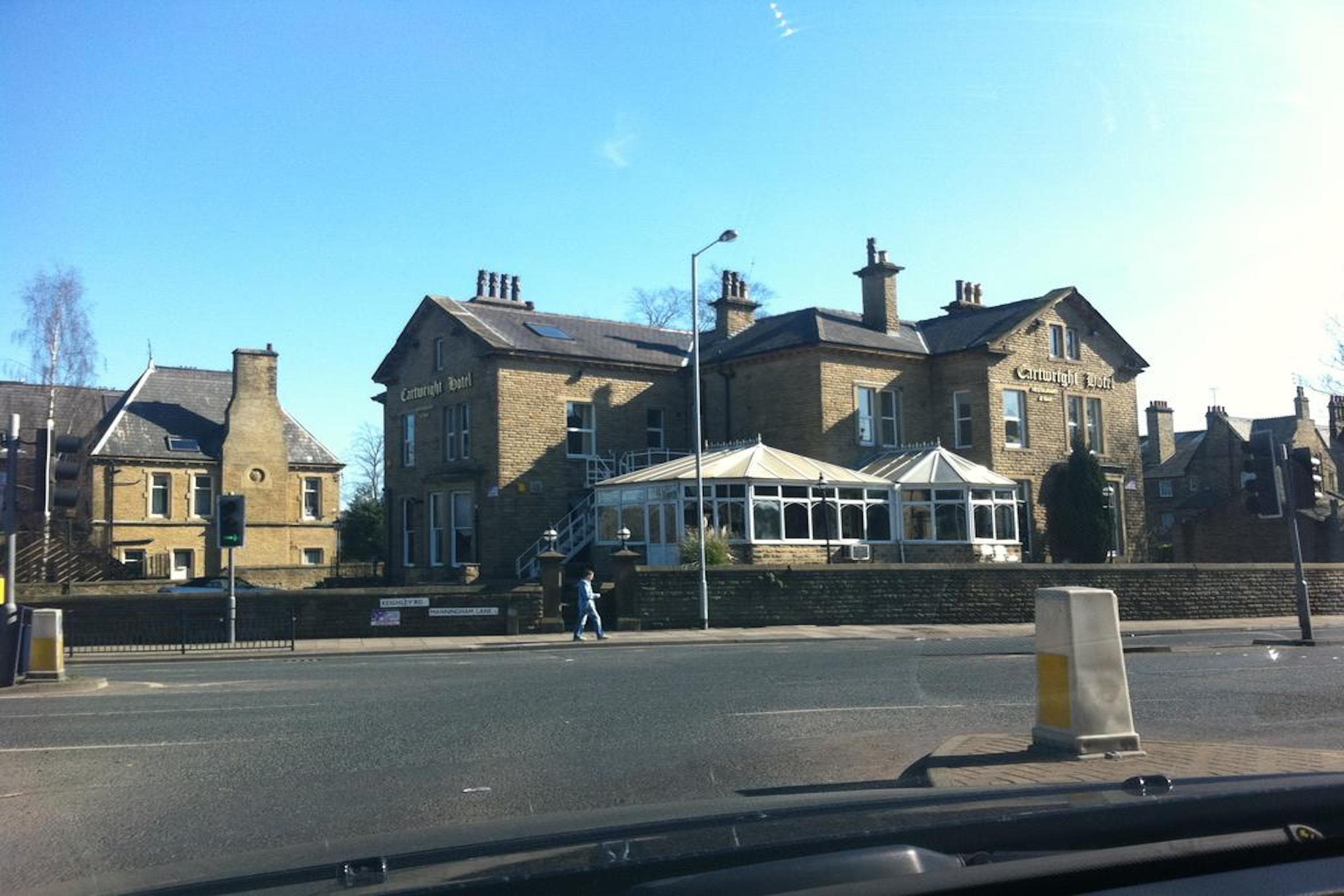 OYO Cartwright Hotel, Bradford
