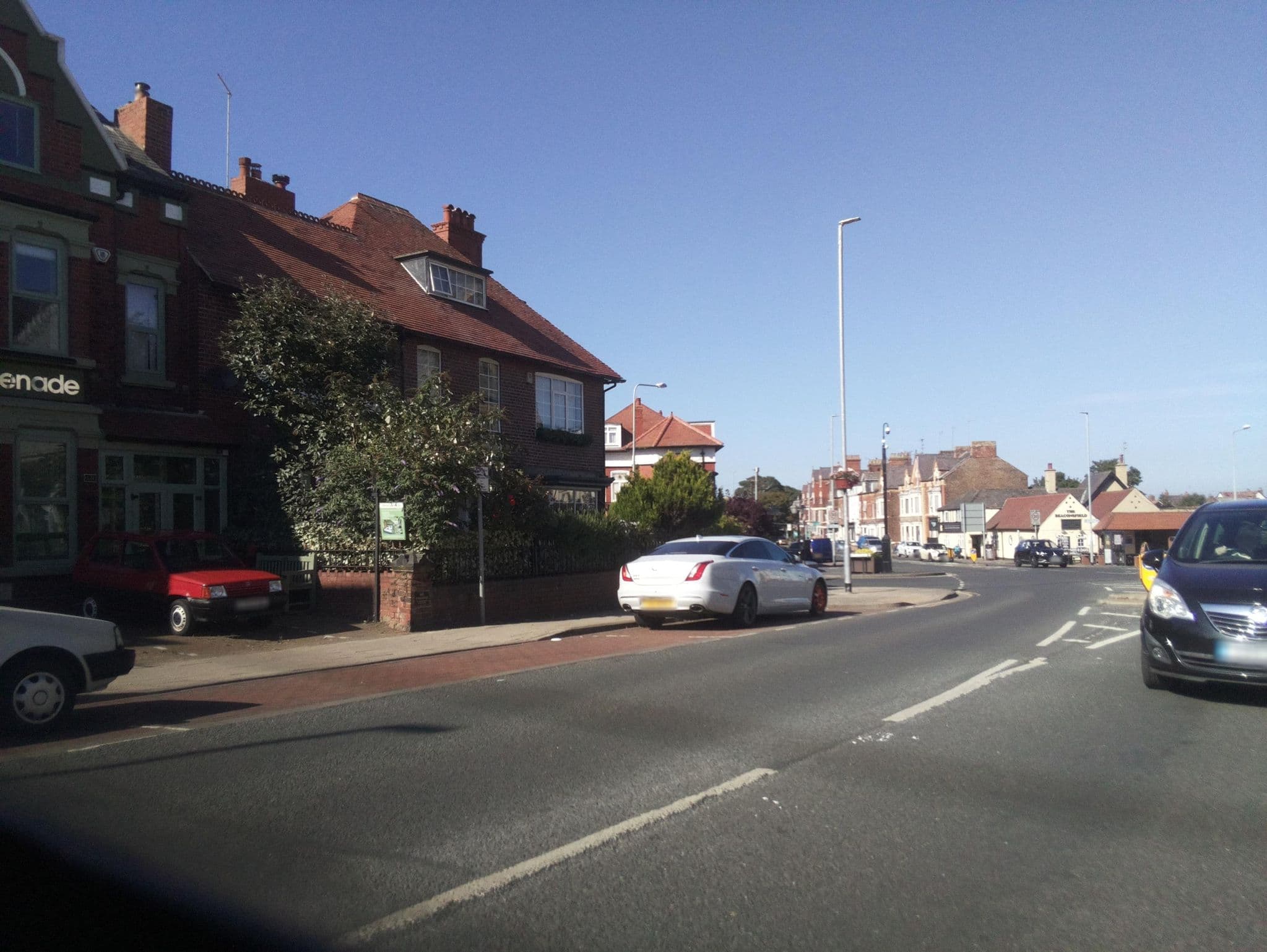 Street view near The Promenade Guest House, Bridlington — © southglos (CC BY-SA · Mapillary)