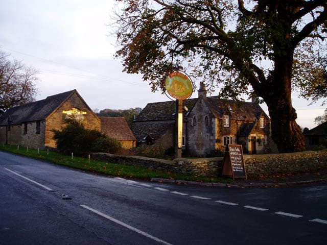 The Ragged Cot (via Wikimedia Commons, CC BY-SA 2.0)