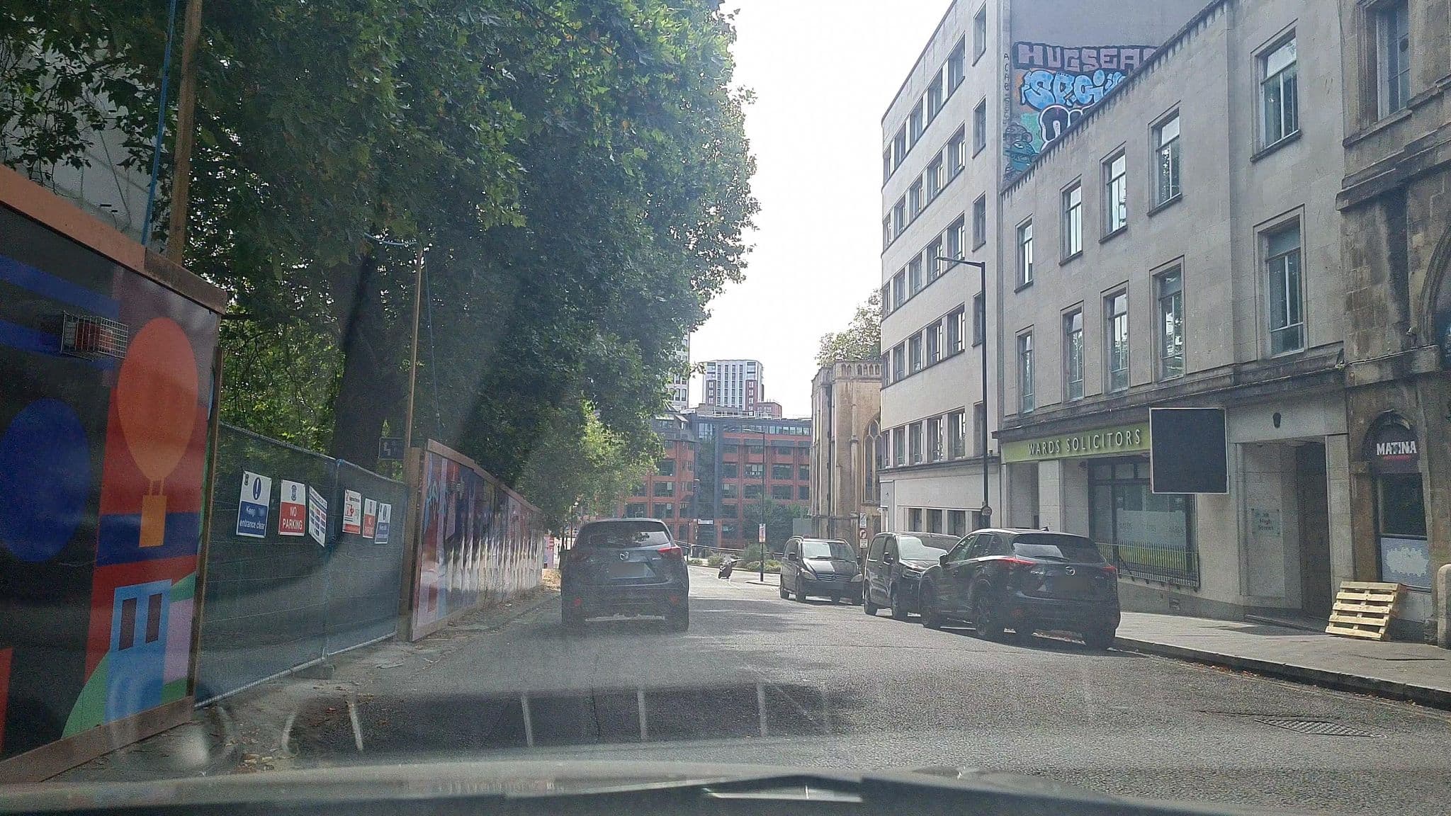 Street view near The Mary le Port Hotel, Bristol — © mappo2 (CC BY-SA · Mapillary)