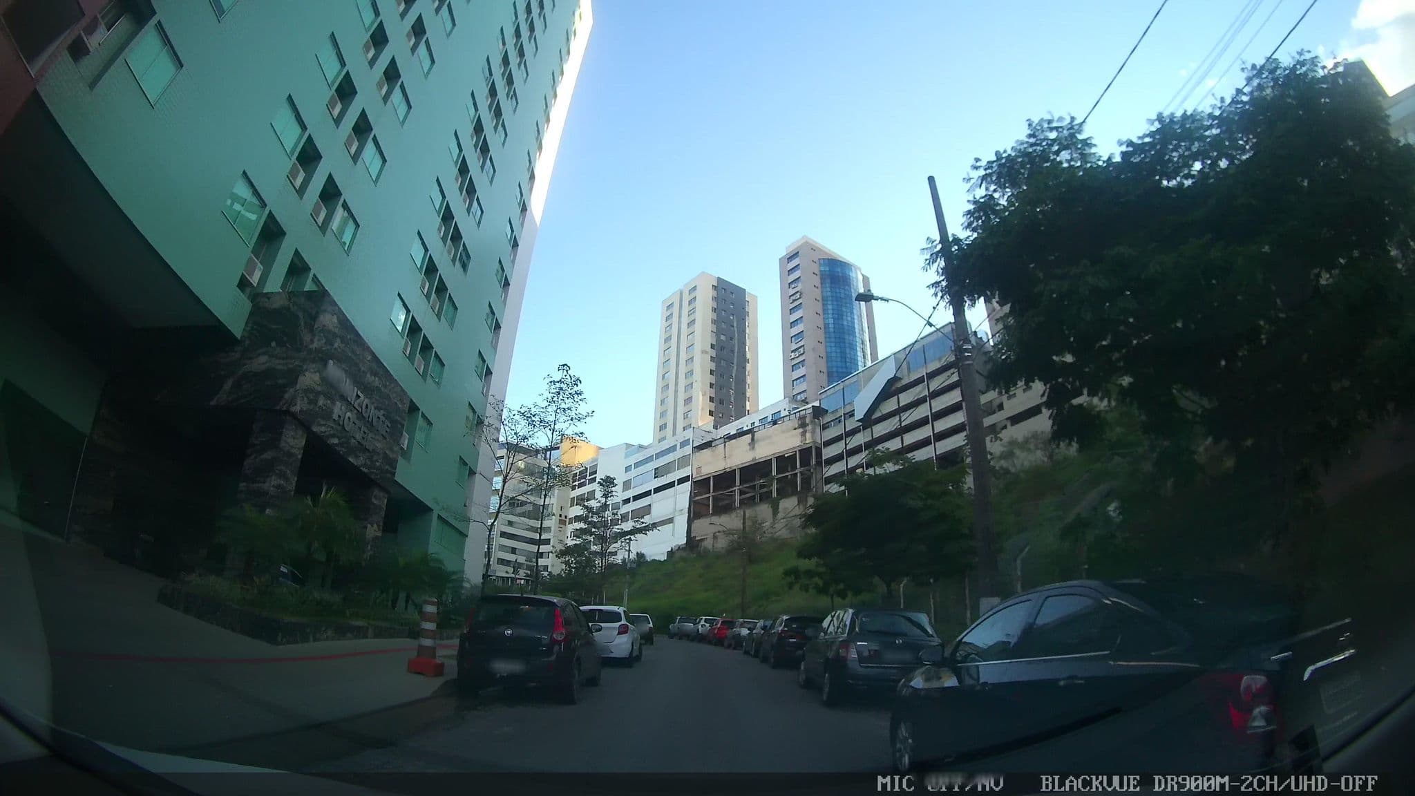 Street view near Horizonte Hotel, Belo Horizonte — © marciosampaio (CC BY-SA · Mapillary)