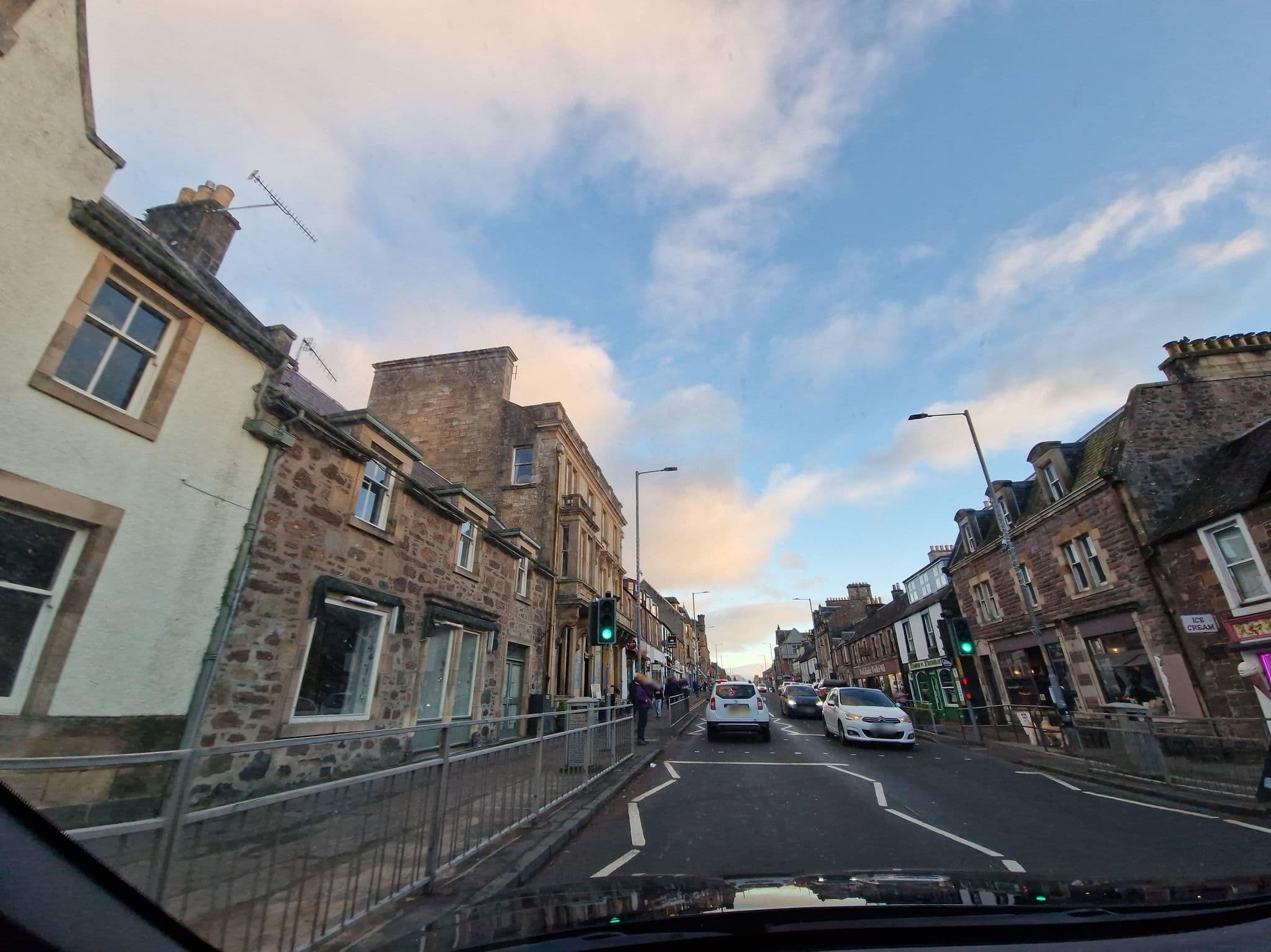 Street view near The Caledonian Thistle Hotel - Part of the Caledonian Collection, Callander — © houtari (CC BY-SA · Mapillary)
