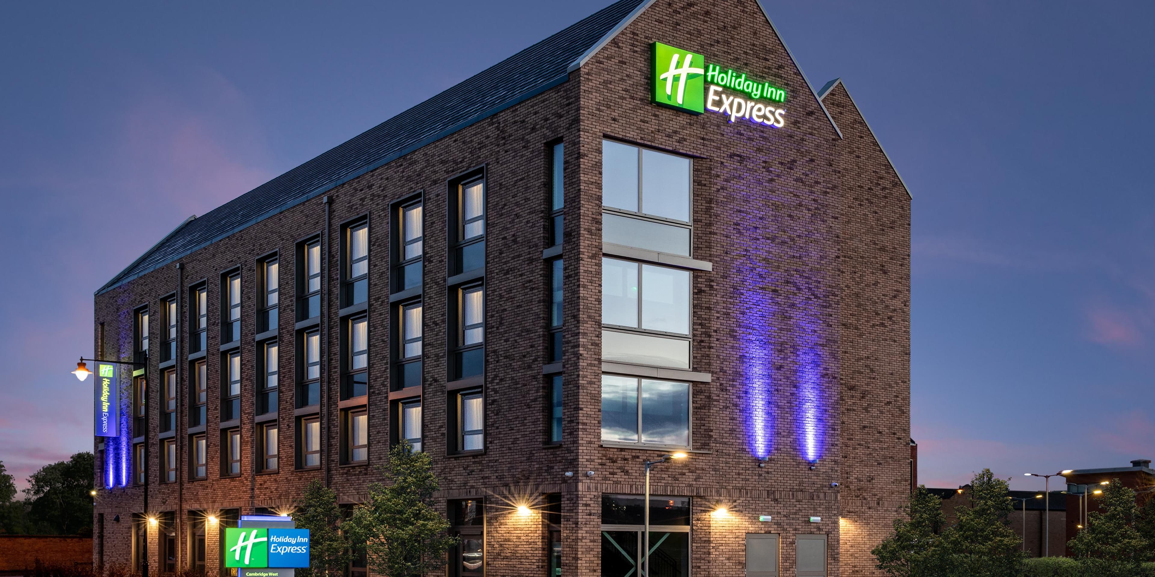 Holiday Inn Express Cambridge West - Cambourne by IHG, Cambourne
