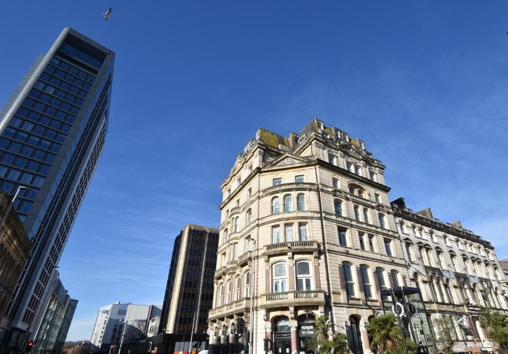 Royal Hotel Cardiff by Belvilla, Cardiff
