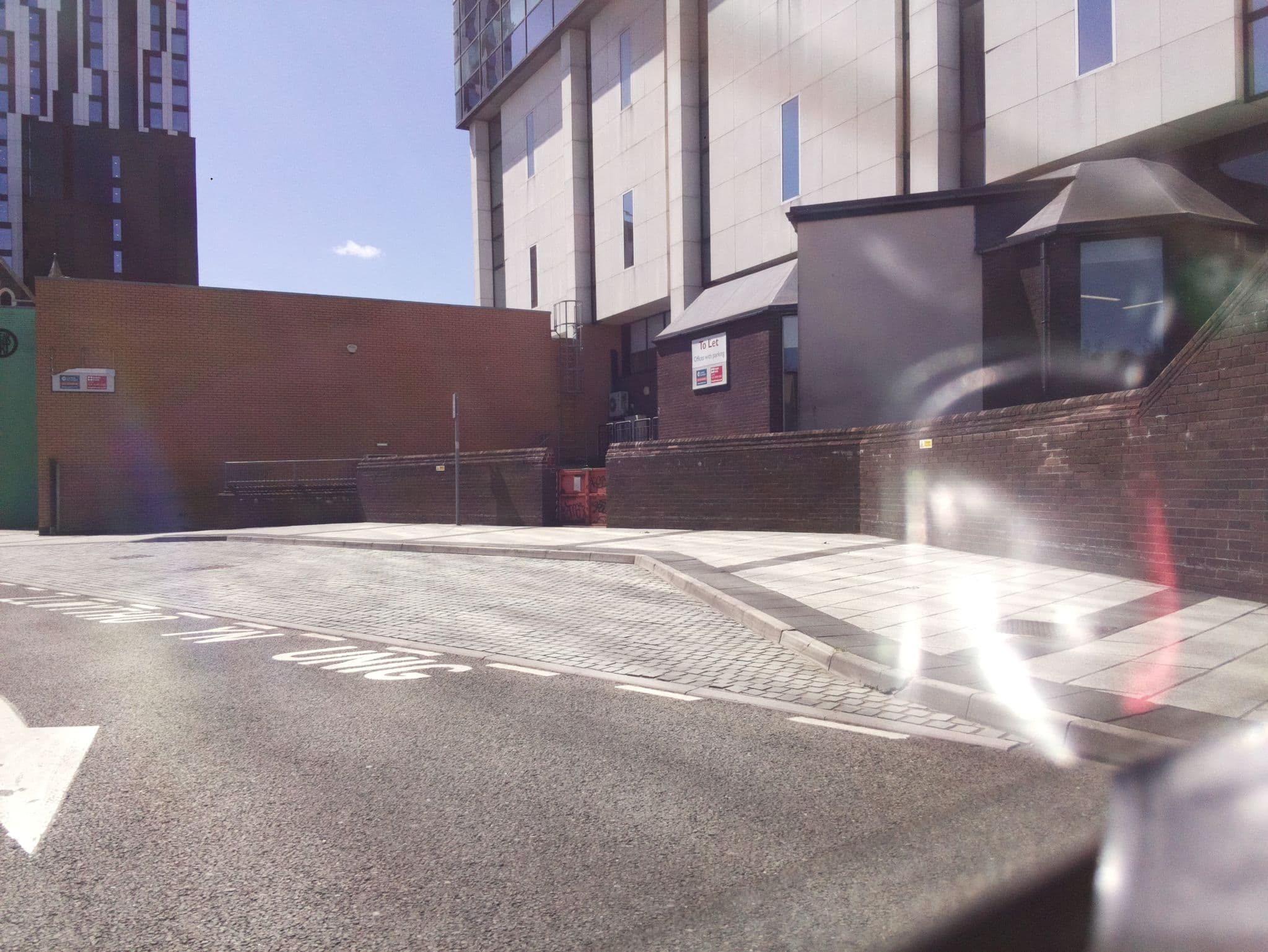 Street view near Premier Inn Cardiff City Centre (Queen Street) hotel, Cardiff — © southglos (CC BY-SA · Mapillary)