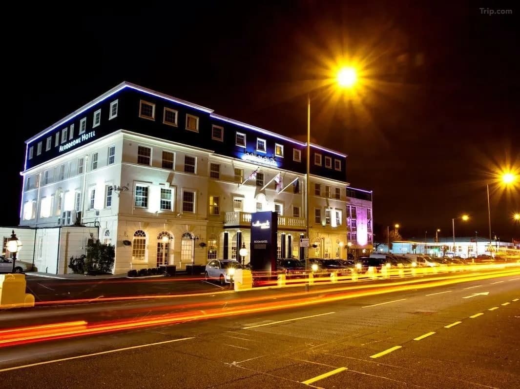 London Croydon Aerodrome Hotel by Sunday, South Croydon