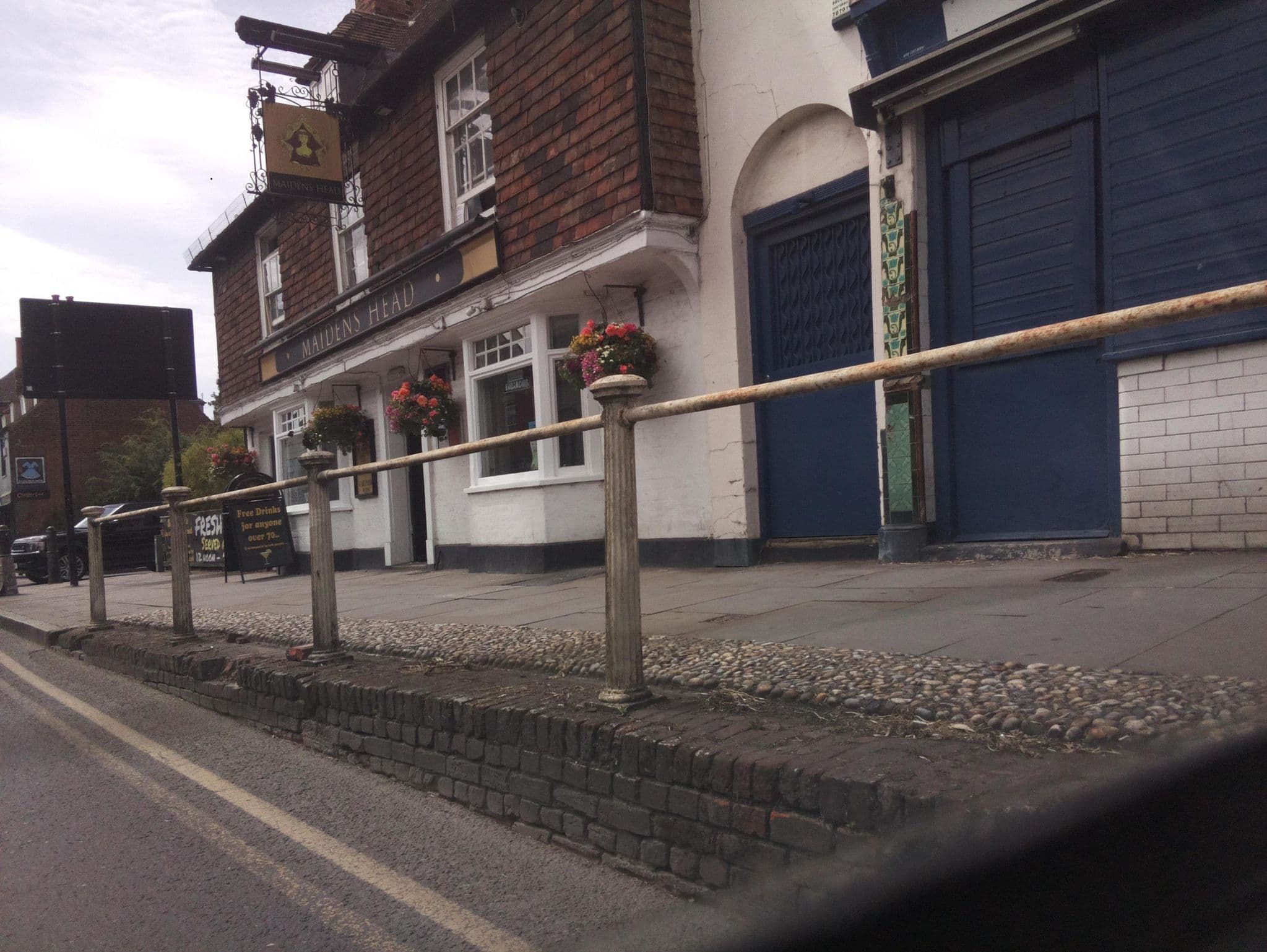 Street view near The Maidens Head, Canterbury — © southglos (CC BY-SA · Mapillary)