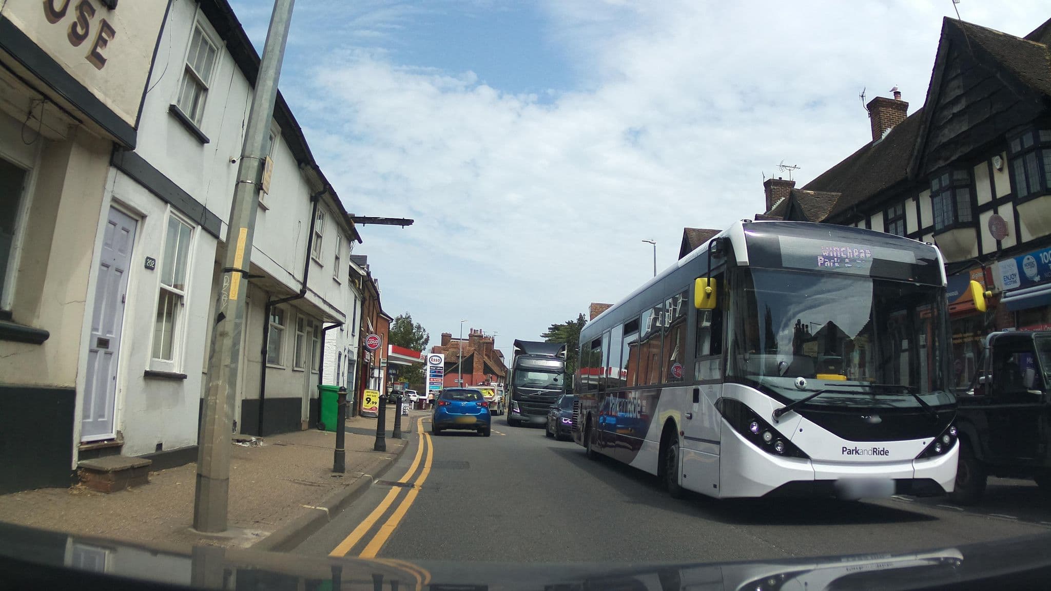 Street view near The Kings Head, Canterbury — © southglos (CC BY-SA · Mapillary)