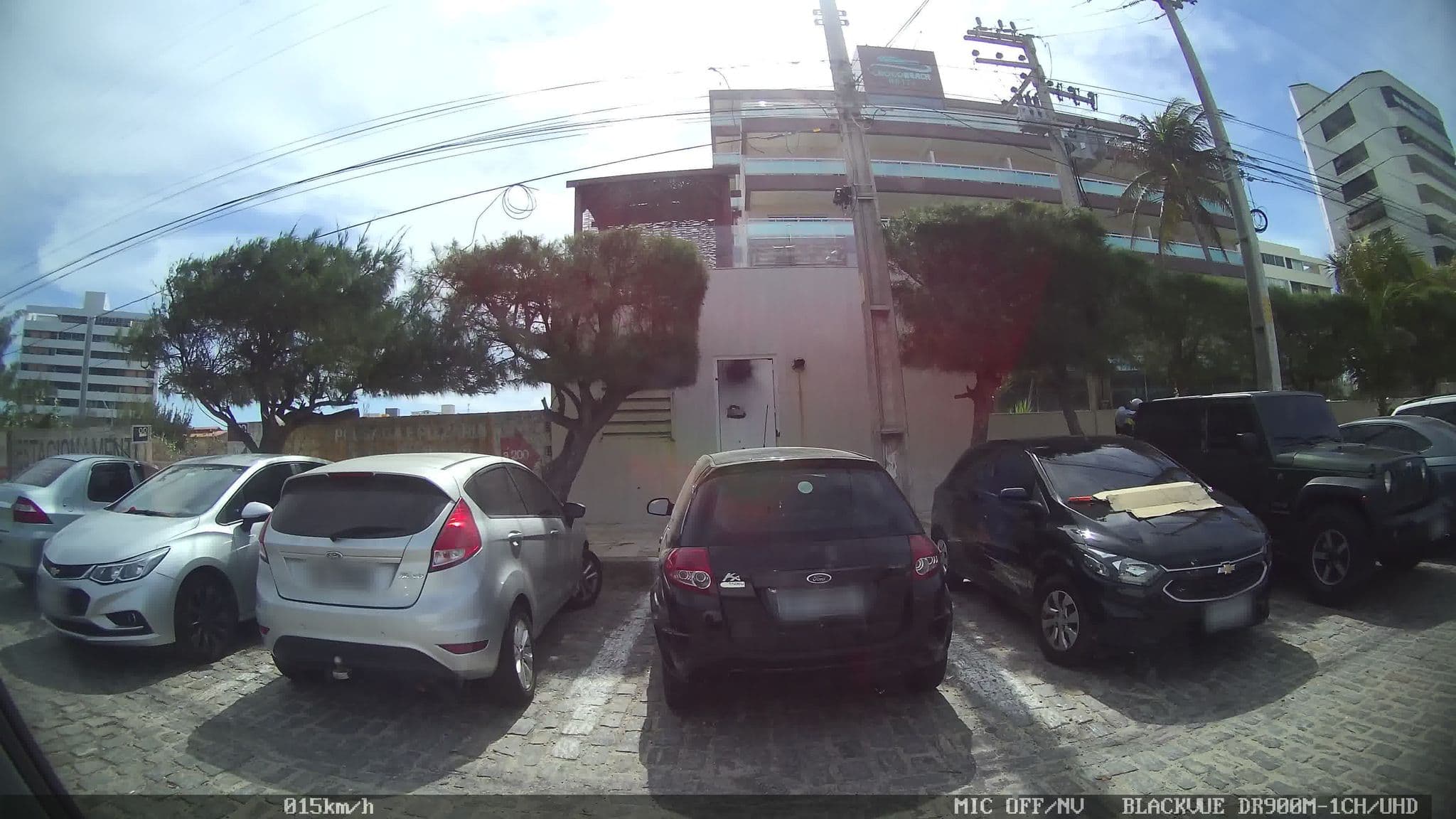 Street view near Hotel Crocobeach, Fortaleza — © kaart_1 (CC BY-SA · Mapillary)