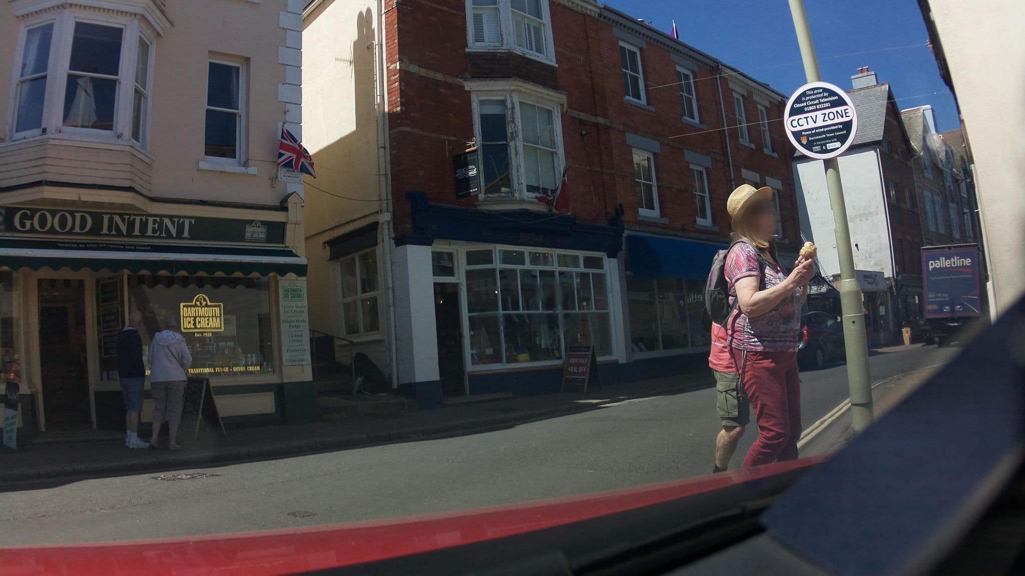 Street view near Alf’s Rooms, Dartmouth — © southglos (CC BY-SA · Mapillary)