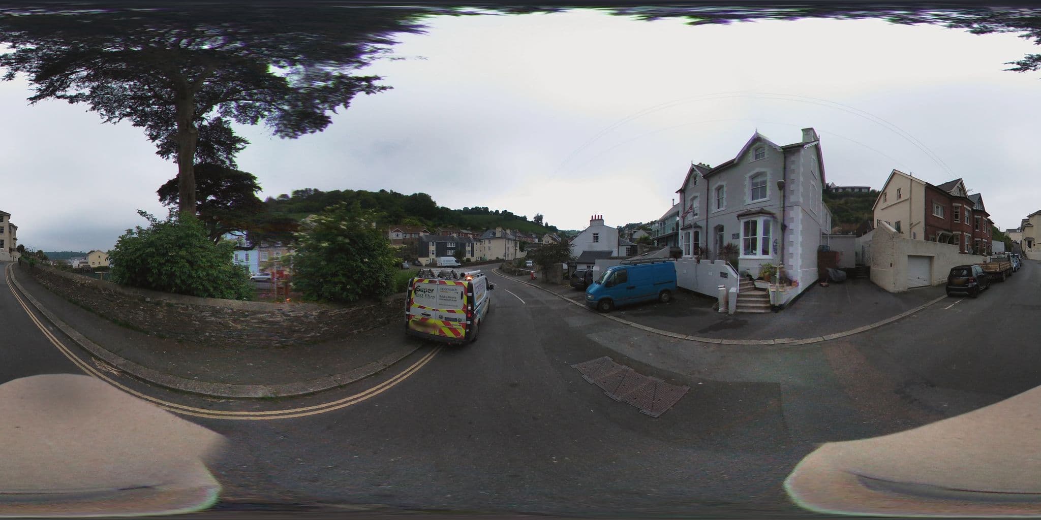 Street view near The Victorian House, Dartmouth — © southglos (CC BY-SA · Mapillary)