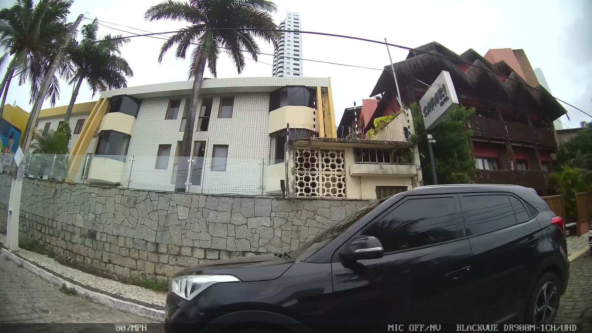Street view near Safari Natal Beach Hotel, Natal — © kaart_4 (CC BY-SA · Mapillary)
