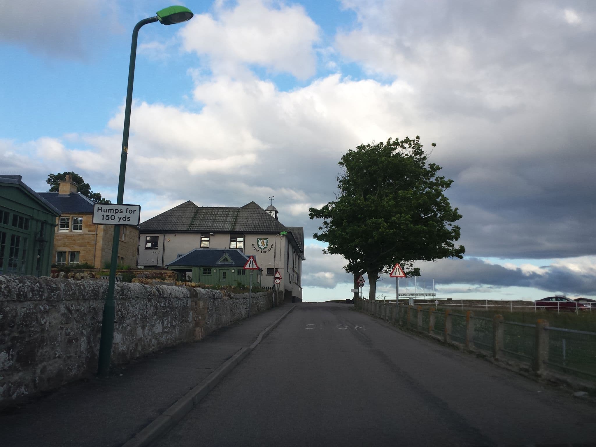 Street view near Links House at Royal Dornoch, Dornoch — © rudolfmayer (CC BY-SA · Mapillary)