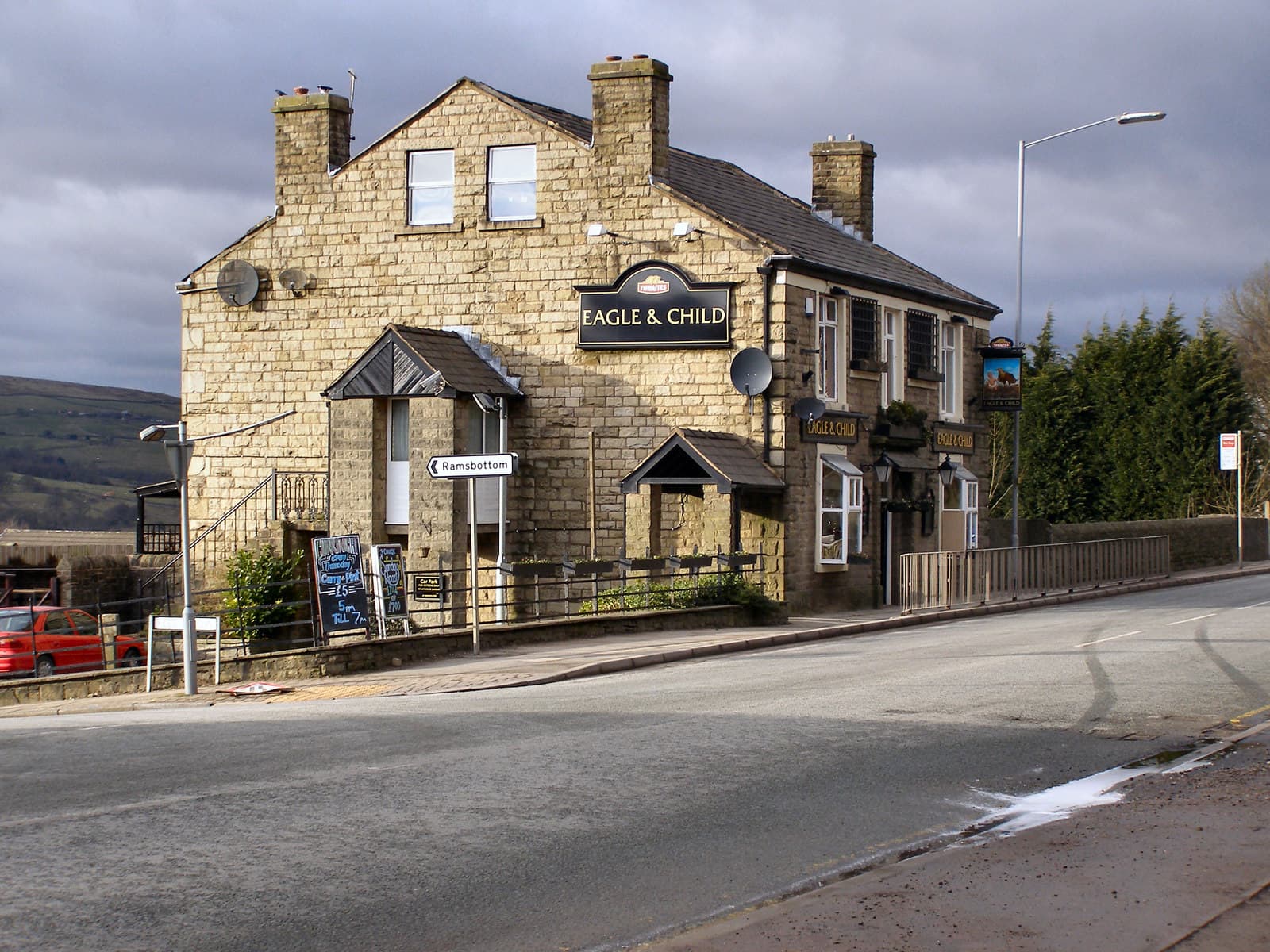 Eagle & Child Inn (via Wikimedia Commons, CC BY-SA 2.0)
