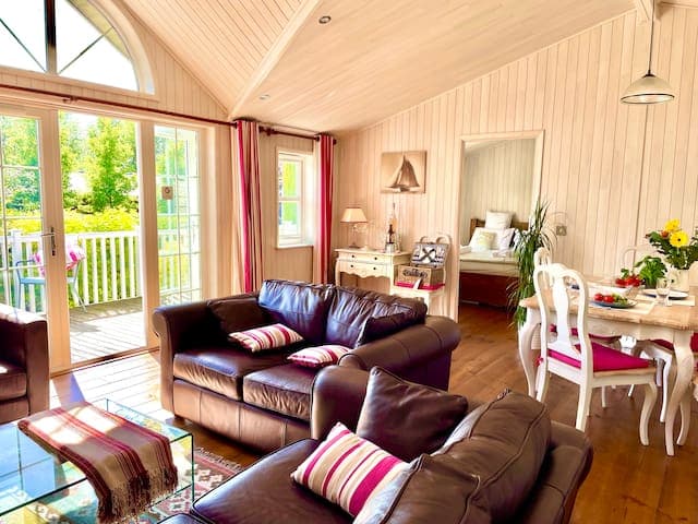 Holiday Lettings Beech Lodge, Findern