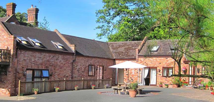 Manor Coach House, Fernhill Heath