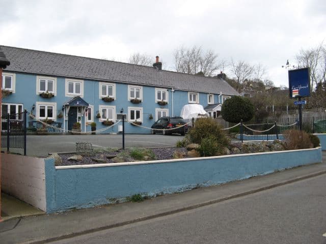 The Ferryboat B&B (via Wikimedia Commons, CC BY-SA 2.0)