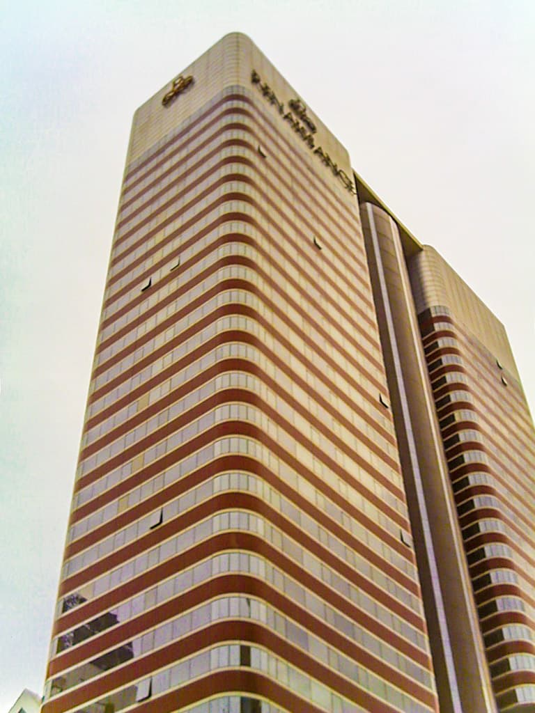 Renaissance São Paulo Hotel (via Wikimedia Commons, CC BY 3.0)