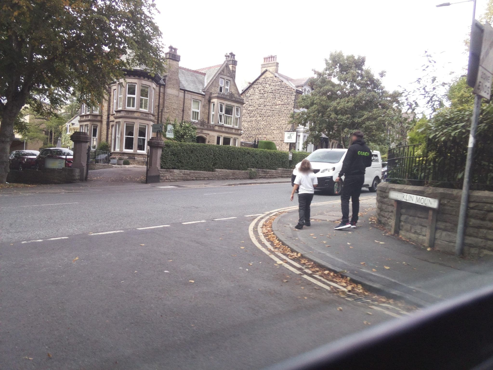 Street view near Ascot House Hotel, Harrogate — © southglos (CC BY-SA · Mapillary)