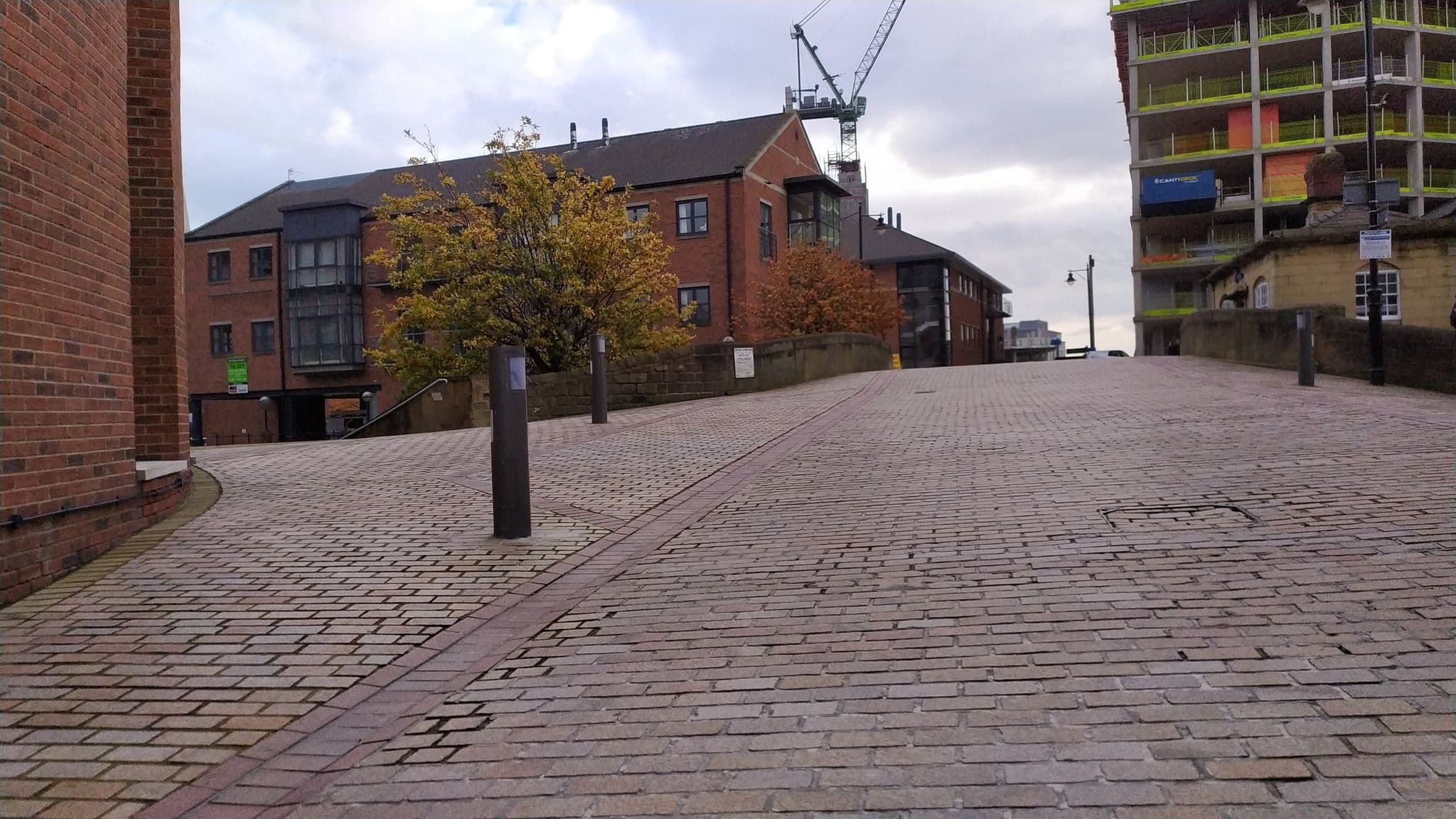 Street view near Residents and hotel car park, Leeds — © mapz4lolz (CC BY-SA · Mapillary)