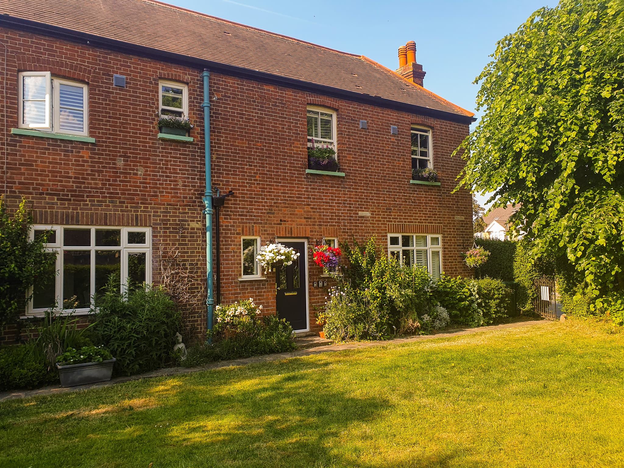 The Lodge, Stanwell