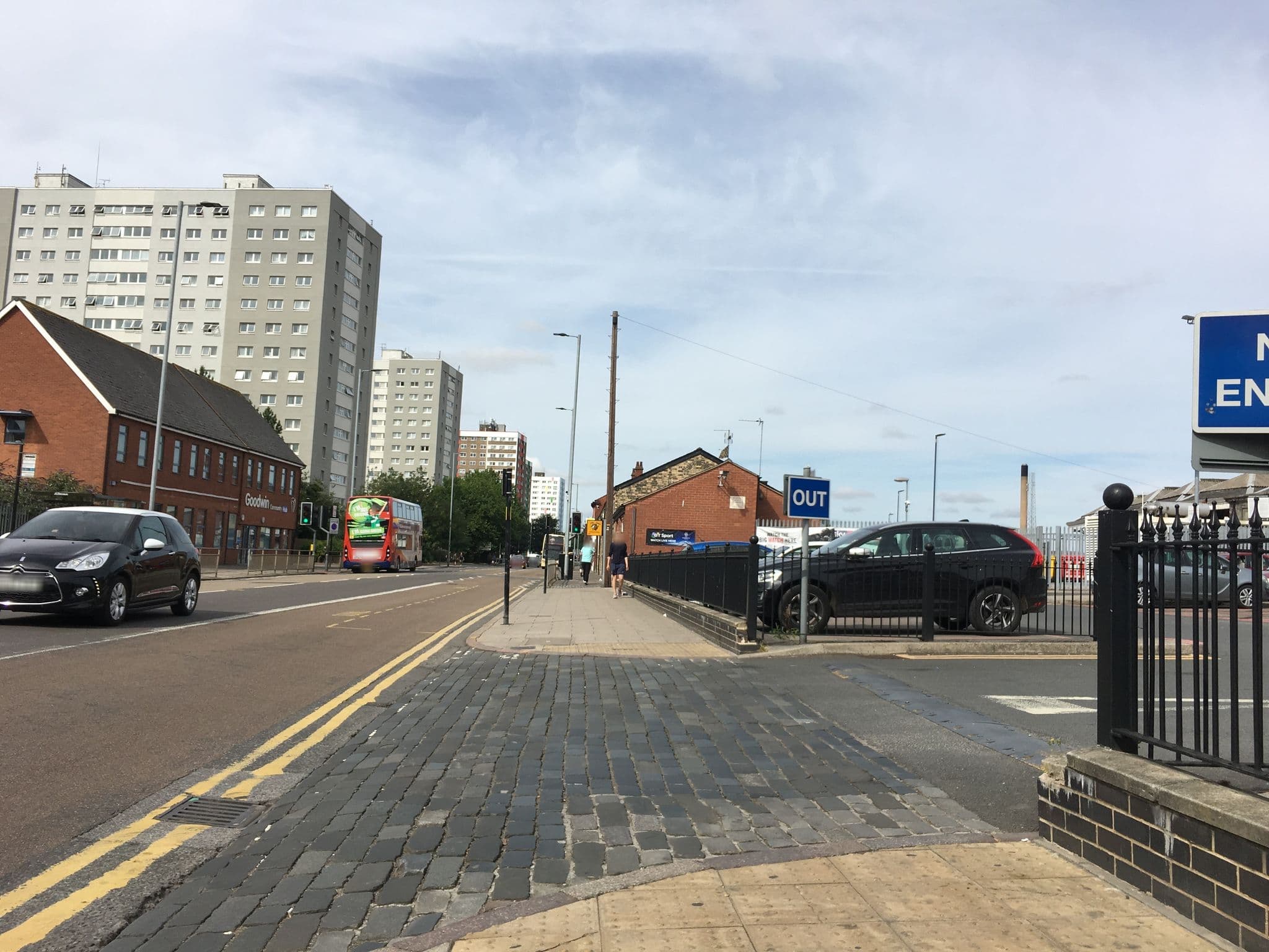 Street view near Heart of Hull Hotel, Kingston upon Hull — © gness (CC BY-SA · Mapillary)