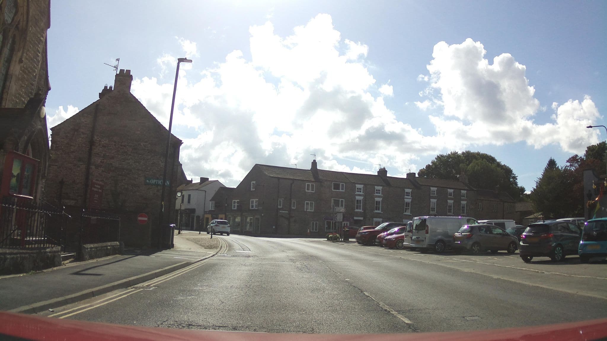 Street view near Dalesway, Leyburn — © southglos (CC BY-SA · Mapillary)