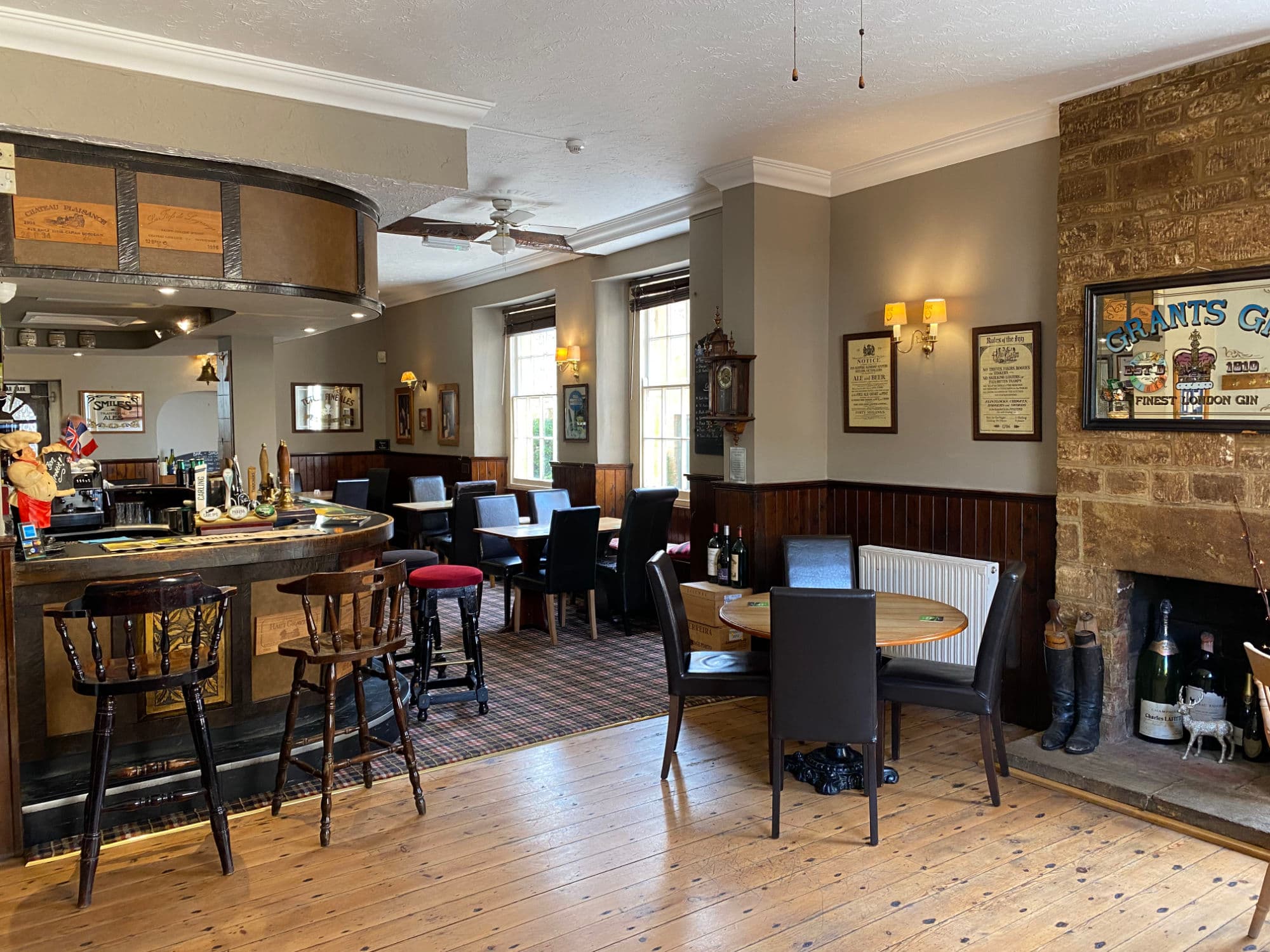 White Hart, Martock