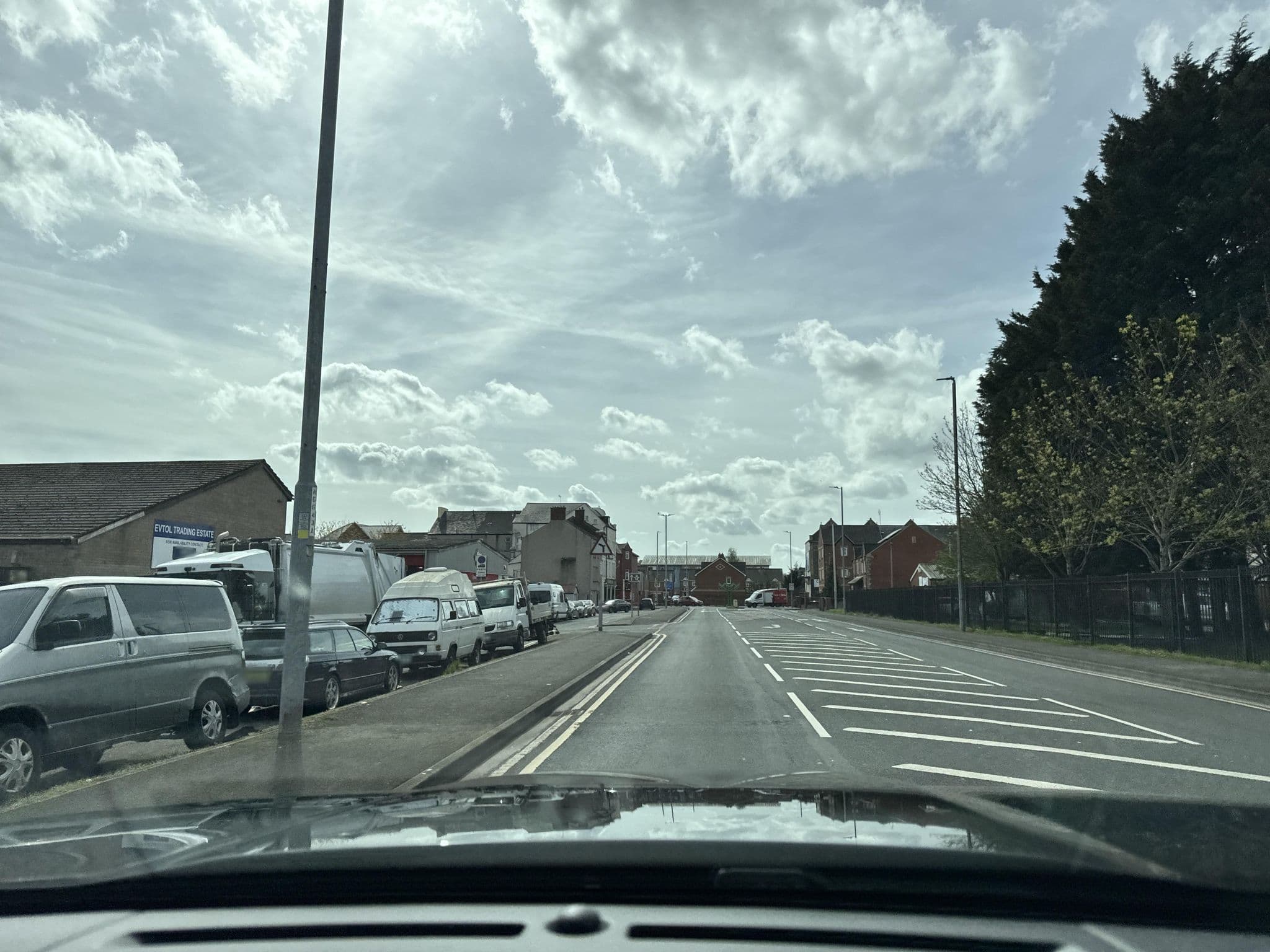Street view near Lil’s B & b, Newport — © laye (CC BY-SA · Mapillary)